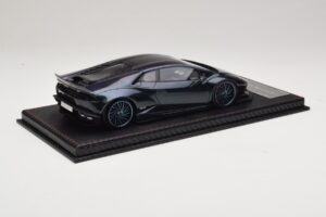 Lamborghini Huracan Liberty Walk Chameleon Blue GS Model 1:18 REMC045 Gyanta – 2. kép a 7-ből