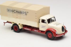 Magirus-Deutz S 7500 Jupiter Platós Teherautó Fehér Piros Minichamps 1:43 439141022 Fém – 4. kép a 6-ből