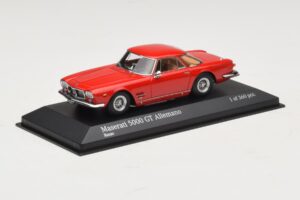 Maserati 5000 GT Allemano Piros Minichamps 1:43 437123321 Fém – 2. kép a 4-ből