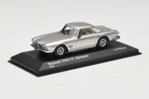 Maserati 5000 GT Allemano Ezüst Minichamps 1:43 437123324 Fém – 2. kép a 4-ből