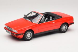 Maserati Biturbo Spyder Piros Minichamps 1:18 107123530 Gyanta