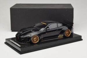 Maserati GranTurismo Liberty Walk Fekete Arany Felnikkel AB Models 1:18 MAS-LB08-C Gyanta – 6. kép a 7-ből
