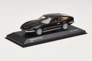 Maserati Indy Fekete Minichamps 1:43 437123121 Fém – 2. kép a 4-ből