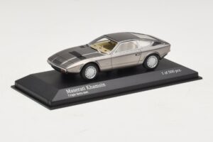 Maserati Khamsin Grey Metallic Minichamps 1:43 437123220 Fém – 2. kép a 4-ből