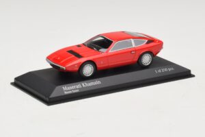 Maserati Khamsin Piros Minichamps 1:43 437123224 Fém – 2. kép a 4-ből