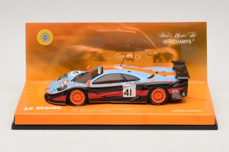 McLaren F1 GTR Gulf Team Davidoff #41 P-H. Raphanel / J-M. Gounon FIA GT Championship 1997 Minichamps 1:43 533174341 Fém