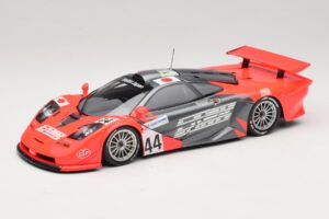 McLaren F1 GTR Lark #44 Tsuchiya / Ayles 24 Hours of Le Mans 1997 Minichamps 1:18 530133744 Fém