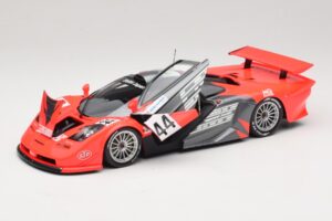 McLaren F1 GTR Lark #44 Tsuchiya / Ayles 24 Hours of Le Mans 1997 Minichamps 1:18 530133744 Fém – 2. kép a 8-ből