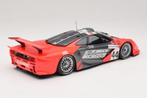 McLaren F1 GTR Lark #44 Tsuchiya / Ayles 24 Hours of Le Mans 1997 Minichamps 1:18 530133744 Fém – 3. kép a 8-ből