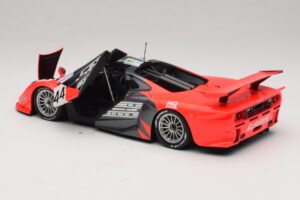 McLaren F1 GTR Lark #44 Tsuchiya / Ayles 24 Hours of Le Mans 1997 Minichamps 1:18 530133744 Fém – 5. kép a 8-ből