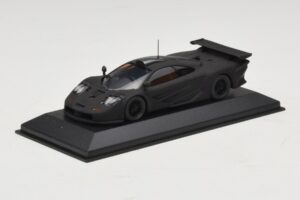 McLaren F1 GTR Longtail Fekete Matt 1997 Minichamps 1:43 MCLAREN010 Fém