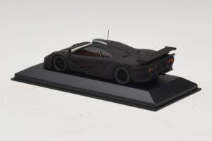 McLaren F1 GTR Longtail Fekete Matt 1997 Minichamps 1:43 MCLAREN010 Fém – 2. kép a 4-ből