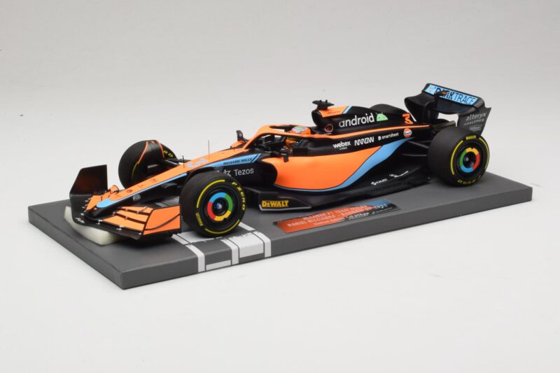 McLaren MCL36 #3 D. Ricciardo Bahrain GP 2022 Minichamps 1:18 537221803 Fém