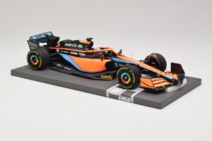 McLaren MCL36 #3 D. Ricciardo Bahrain GP 2022 Minichamps 1:18 537221803 Fém – 7. kép a 7-ből