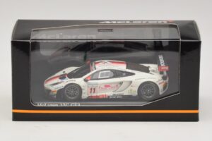 McLaren MP4-12C GT3 #11 Art Grand Prix Leclerc / Parisy 24 Hours of Spa 2013 Minichamps 1:43 437131311 Fém – 4. kép a 4-ből