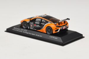 McLaren MP4-12C GT3 #15 Boutsen Racing Bovy / Broggi 24 Hours of Spa 2012 Minichamps 1:43 437121315 Fém – 3. kép a 4-ből