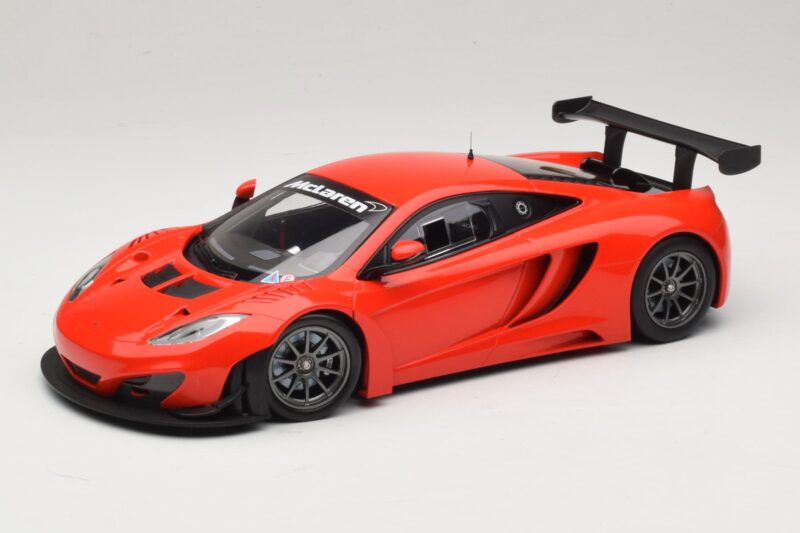 McLaren MP4-12C GT3 Piros 2013 Minichamps 1:18 151121392 Fém