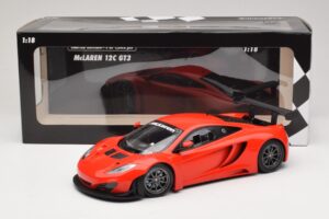 McLaren MP4-12C GT3 Piros 2013 Minichamps 1:18 151121392 Fém – 6. kép a 6-ből