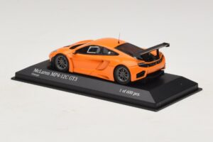 McLaren MP4-12C GT3 Street Narancssárga Minichamps 1:43 437121399 Fém – 3. kép a 4-ből