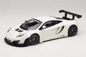McLaren MP4-12C GT3 Fehér 2013 Minichamps 1:18 151121394 Fém