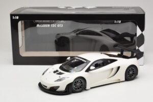 McLaren MP4-12C GT3 Fehér 2013 Minichamps 1:18 151121394 Fém – 6. kép a 6-ből