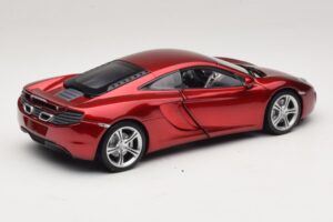 McLaren MP4-12C Piros Metál Minichamps 1:18 110133022 Fém – 3. kép a 8-ből