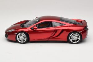 McLaren MP4-12C Piros Metál Minichamps 1:18 110133022 Fém – 4. kép a 8-ből