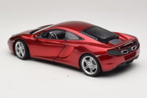 McLaren MP4-12C Piros Metál Minichamps 1:18 110133022 Fém – 7. kép a 8-ből
