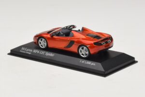 McLaren MP4-12C Spider Narancssárga Metál Minichamps 1:43 530133030 Fém – 3. kép a 4-ből