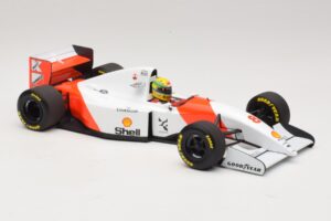 McLaren MP4/8 Ford #8 A. Senna Winner Japanese GP 1993 Minichamps 1:18 540931878 Fém – 7. kép a 7-ből