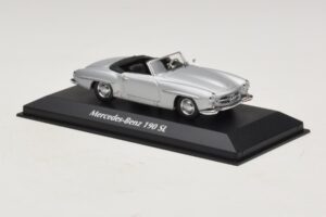 Mercedes 190 SL W121 Ezüst Maxichamps 1:43 940033130 Fém – 3. kép a 4-ből