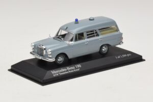 Mercedes 190 W110 Mentőautó DRK Minichamps 1:43 400037270 Fém – 2. kép a 4-ből