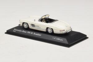 Mercedes 300 SL W198 Roadster Fehér Minichamps 1:43 400039034 Fém – 3. kép a 4-ből