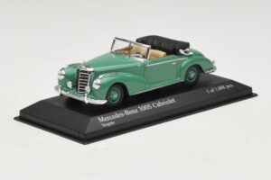 Mercedes 300S Kabrió Zöld Minichamps 1:43 430032335 Fém – 2. kép a 5-ből