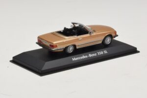 Mercedes 350 SL R107 Arany Maxichamps 1:43 940033431 Fém – 2. kép a 4-ből