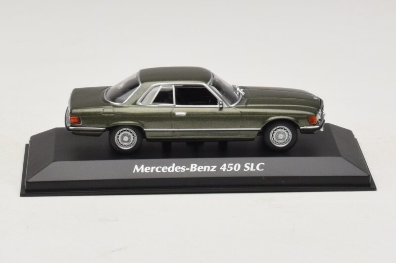 Mercedes 450 SLC C107 Sötétzöld Metál Maxichamps 1:43 Mercedes 450 SLC C107 Sötétzöld Metál Maxichamps 1:43 940033420 Fém
