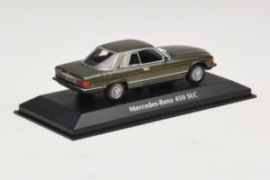 Mercedes 450 SLC C107 Sötétzöld Metál Maxichamps 1:43 940033420 Fém – 2. kép a 4-ből