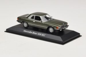 Mercedes 450 SLC C107 Sötétzöld Metál Maxichamps 1:43 940033420 Fém – 3. kép a 4-ből