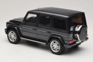 Mercedes AMG G63 W463 Fekete GT Spirit 1:18 GT035 Gyanta – 5. kép a 6-ből