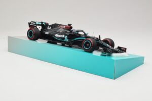 Mercedes AMG Petronas W11 EQ Performance #44 L. Hamilton 91st F1 Win Eifel GP 2020 Minichamps 1:18 113201144 Fém – 4. kép a 6-ből