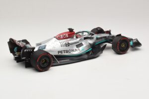 Mercedes AMG Petronas W13 E Performance #63 G. Russell Spanish GP 2022 Minichamps 1:18 110220063 Fém – 2. kép a 7-ből