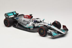 Mercedes AMG Petronas W13 E Performance #63 G. Russell Spanish GP 2022 Minichamps 1:18 110220063 Fém – 4. kép a 7-ből