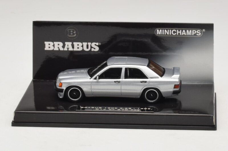 Mercedes Brabus 3.6S 190E W201 Ezüst Minichamps 1:43 Mercedes Brabus 3.6S 190E W201 Ezüst Minichamps 1:43 437032604 Fém