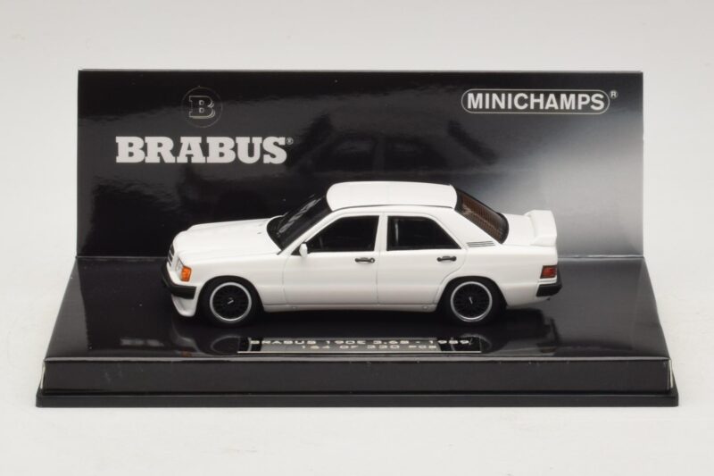 Mercedes Brabus 3.6S 190E W201 Fehér Minichamps 1:43 437032602 Fém