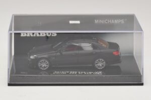 Mercedes Brabus 850 E63 W212 Matt Fekete Minichamps 1:43 437034101 Fém – 4. kép a 5-ből