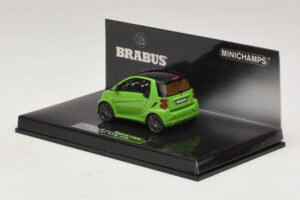 Mercedes Brabus Ultimate 120 Zöld Minichamps 1:43 437032700 Fém – 3. kép a 5-ből