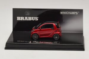 Mercedes Brabus Ultimate 120 Piros Minichamps 1:43 437032701 Fém