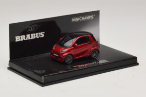 Mercedes Brabus Ultimate 120 Piros Minichamps 1:43 437032701 Fém – 2. kép a 5-ből
