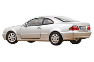 Mercedes CLK C208 Brilliant Silver Norev 1:18 183335 Fém – 3. kép a 3-ből