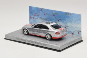 Mercedes E-Class #5 Team Auto Motor und Sport Rally Paris-Peking 2007 Minichamps 1:43 B66962261 Fém – 3. kép a 5-ből